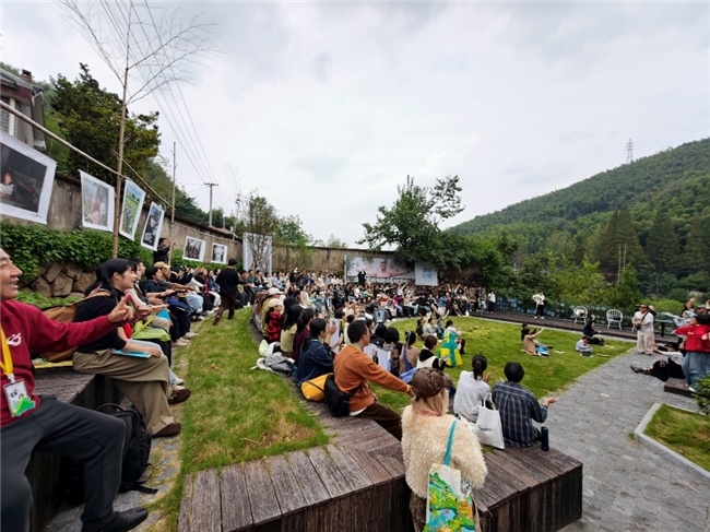 vivo携手中国美院发布《科技美育探索报告》 vivo携手中国美院发布《科技美育探索报告》