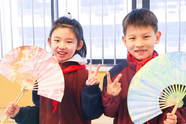 课间"暖"时光 致敬"她"光芒 ——西安高新钱学森第二小学创新落实"双减"政策 打造特色课间育人新模式 课间"暖"时光 致敬"她"光芒 ——西安高新钱学森第二小学创新落实"双减"政策 打造特色课间育人新模式_fororder_4