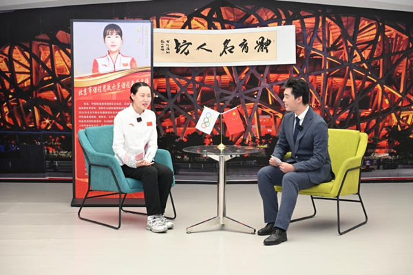 短道速滑世界冠军林孟莅临燕京理工学院 短道速滑世界冠军林孟莅临燕京理工学院_fororder_林孟做客燕京理工学院体育学院