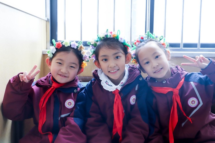 课间"暖"时光 致敬"她"光芒 ——西安高新钱学森第二小学创新落实"双减"政策 打造特色课间育人新模式 课间"暖"时光 致敬"她"光芒 ——西安高新钱学森第二小学创新落实"双减"政策 打造特色课间育人新模式_fororder_3