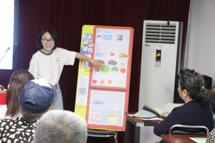 舌尖安全“玩”出学问 科普知识“活”起来 舌尖安全“玩”出学问 科普知识“活”起来