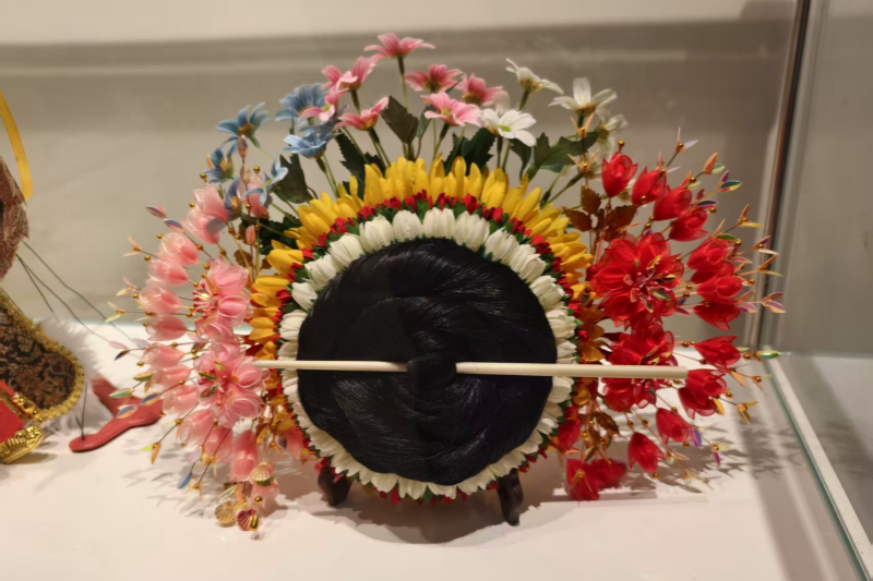 驻华外交官探访晋江五店市 红砖古厝间触摸闽南文化_fororder_图片8