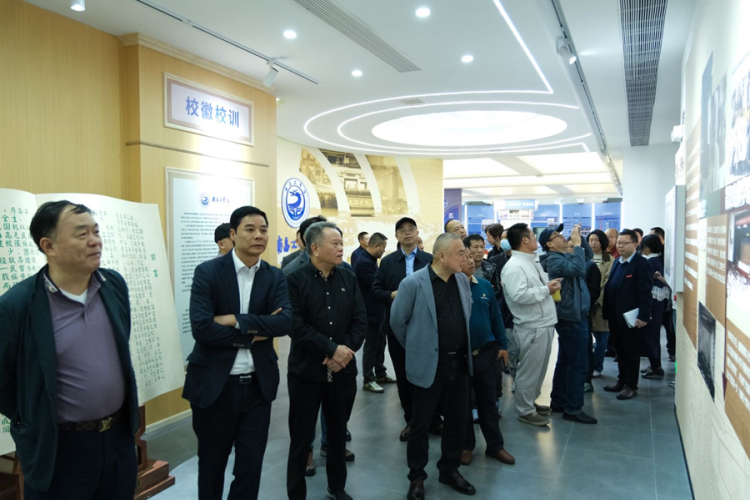 南昌工学院组织开展2025 年高校校友联合平台“走进南昌工学院”暨校友回访母校活动_fororder_图片3