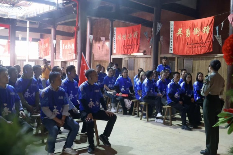 文旅交融、以球会友!赣州永州两地球迷赛前互动为“赣超”添彩