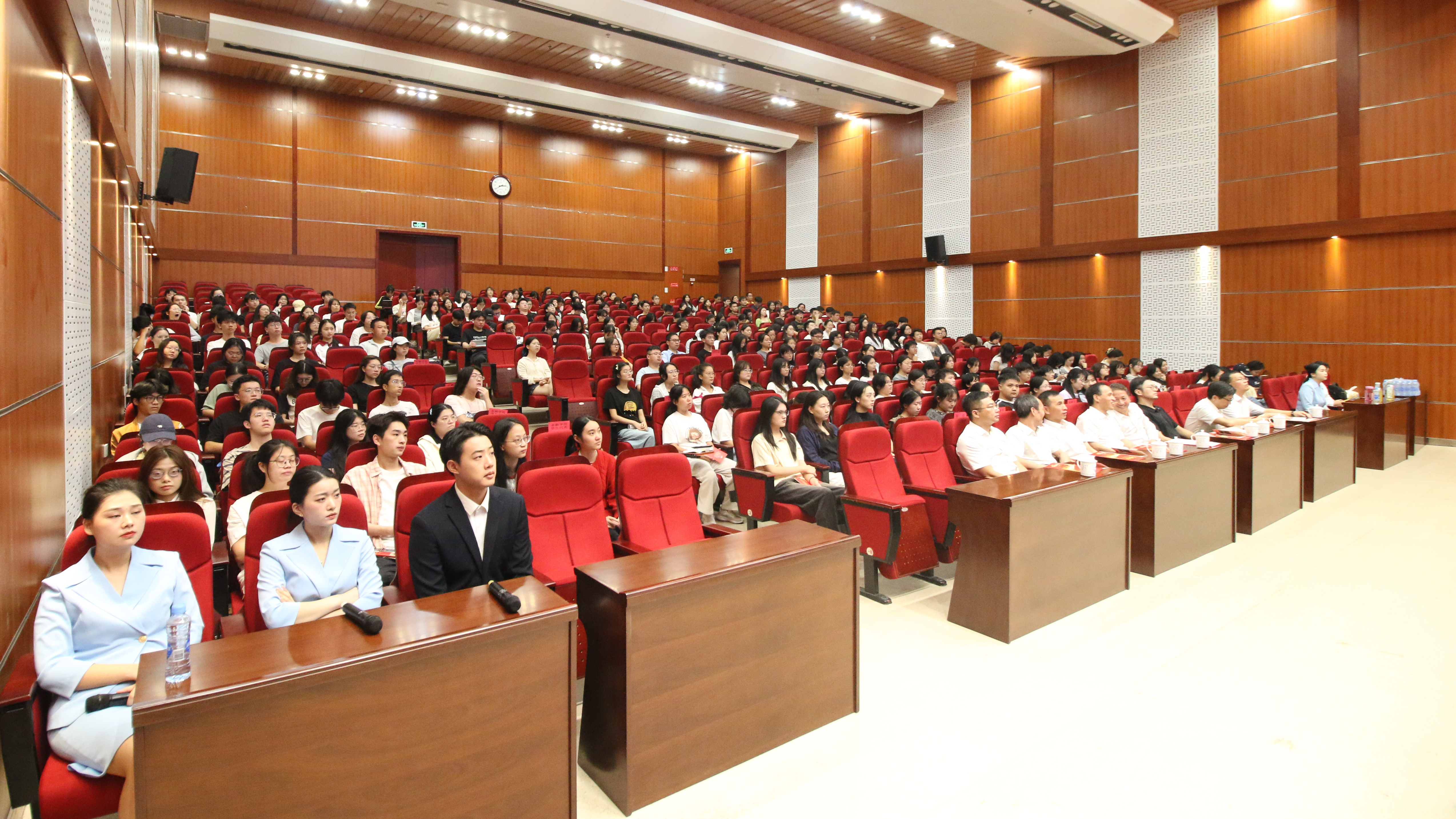 红旗漫卷《青春·安源》大思政课走进江西财经大学_fororder_图片8