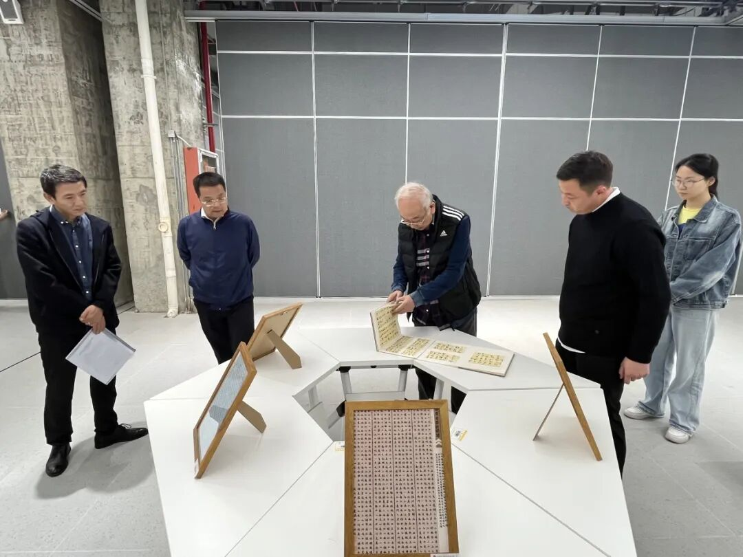 江西省第十二届大学生书法巡回展(赣北)在南昌应用技术师范学院举行_fororder_图片3