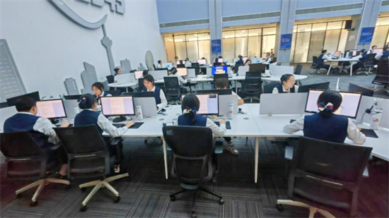 迈向实战!全省政务服务赛事推动技能向硬核本领深度转化_fororder_黄非政务比赛1