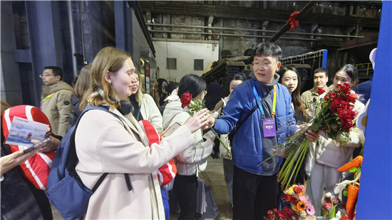 全球英才共赴沈阳“振兴邀约” 第三届东北亚(沈阳)人才交流大会开幕_fororder_03