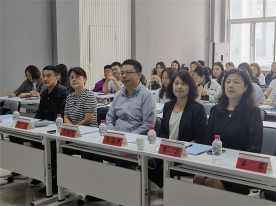 沈阳大东区“中小学AI赋能教育教学创新实践工作坊”助力青年教师智慧成长_fororder_大东区“中小学AI1