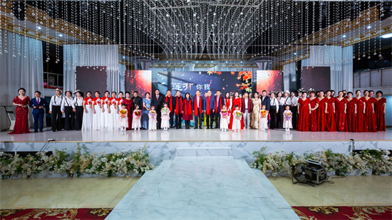 金秋送爽敬老情 莲城欢歌庆重阳