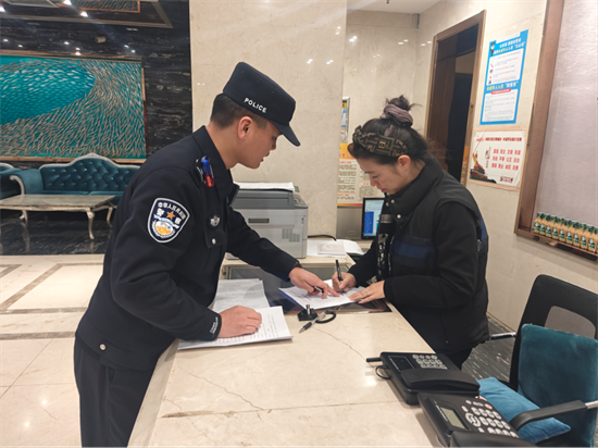 (待核实)丹东一经街边境派出所深入辖区开展警务评议工作_fororder_杨薇丹东