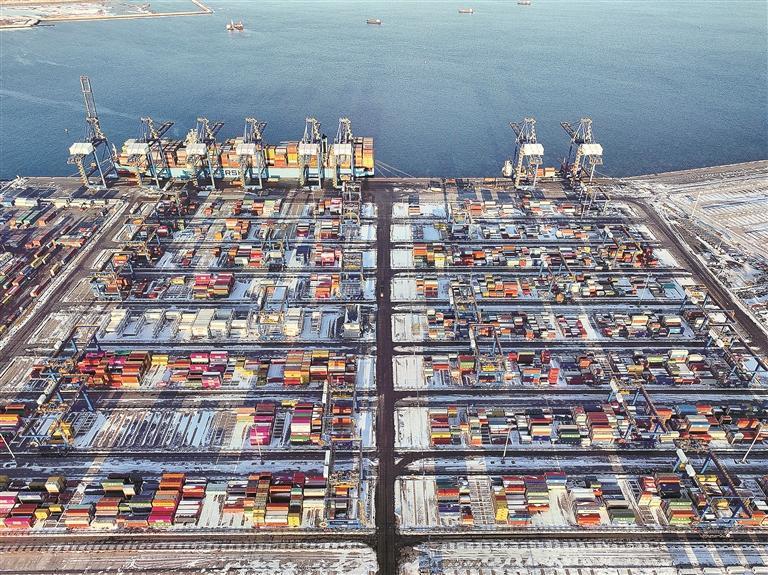 前三季度大连市进出口3491.4亿元同比增3.9%_fororder_a70f6905-e832-4c29-99d1-bf437b11efc1