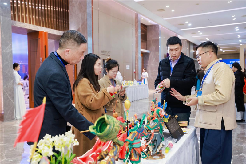 华创会首设文旅专场 湖北向全球侨胞推介大美长江_fororder_图片44