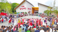 持續(xù)釋放“紅色吸引力”，紅安去年接待游客1379萬人次  紅色資源“活” 紅色旅游“火”