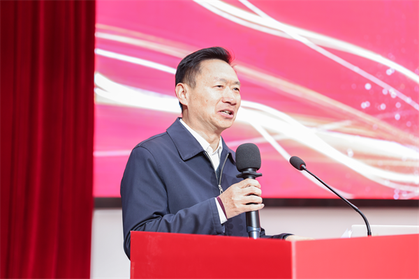 服务“数字湖北” 武汉商学院人工智能与大数据学院揭牌_fororder_图片4