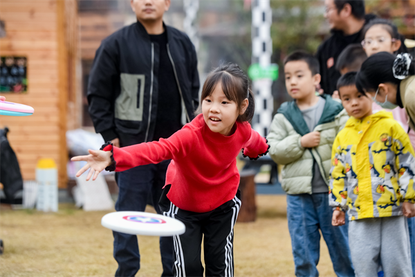 中国城市户外运动挑战赛开幕 近3000名选手享武汉“城市户外”激情_fororder_72