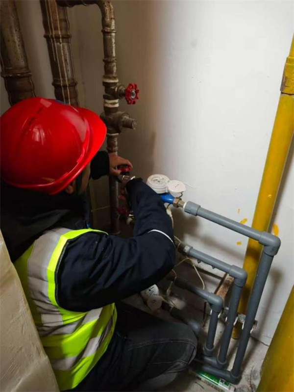 冬至温情满江城 武水集团多会场联动为万家居民送上“暖心礼”_fororder_微信图片_20251225170325