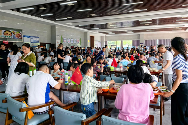 国庆中秋长假 赤壁政府食堂再次面向社会开放_fororder_图片22