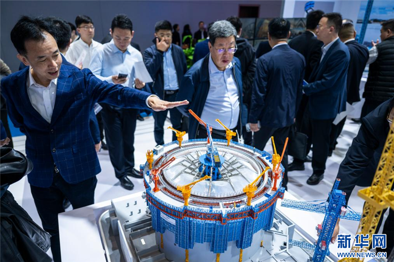 共建好房子 2025国际(武汉)智能建造产业博览会在汉开幕_fororder_20251101ace579531b9442c68d89255a65c64259_20251101036d8f3172a14513bc7da889d9765ace