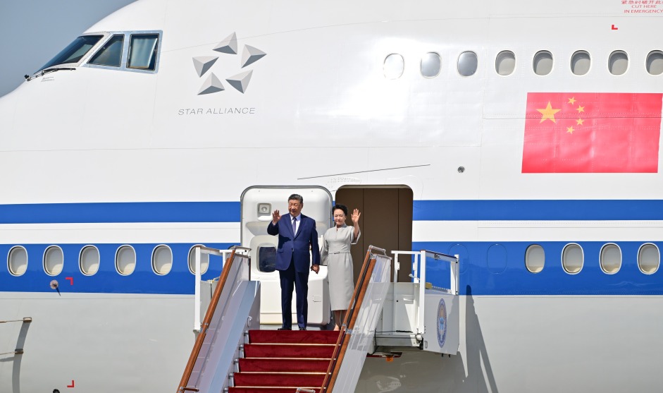 习近平抵达比什凯克_fororder_习近平抵达比什凯克出席2026年上海合作组织峰会并对吉尔吉斯斯坦进行国事访问（1）XxjpsgC000311_20260830_PEPFN0A001.JPG