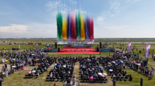 齐齐哈尔市梅里斯达斡尔族区第39届“库木勒”节启幕_fororder_0f810c59-ffb1-470a-80c4-19d4eab111c1.864x487.750x422