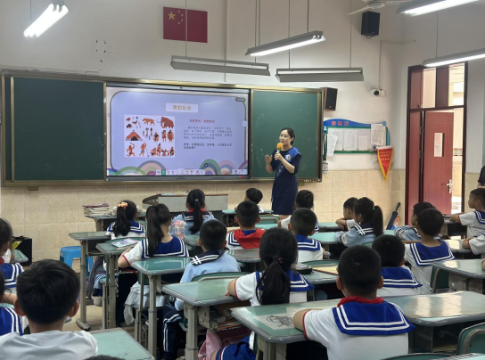 重庆:“慧眼识骗 守护安宁”集中反诈宣传系列活动走进千家万户_fororder_微信图片_20250918123406