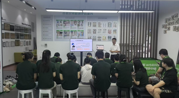 民生银行重庆分行扎实开展2025年金融教育宣传周活动_fororder_微信图片_20250923152828