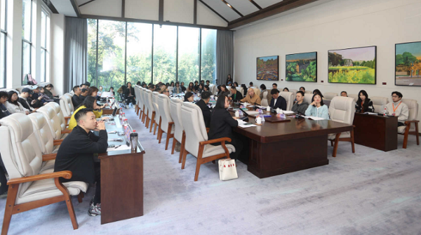 高等艺术教育美术与书法专业学位行业发展研讨会在渝举行_fororder_mmexport1761633025294