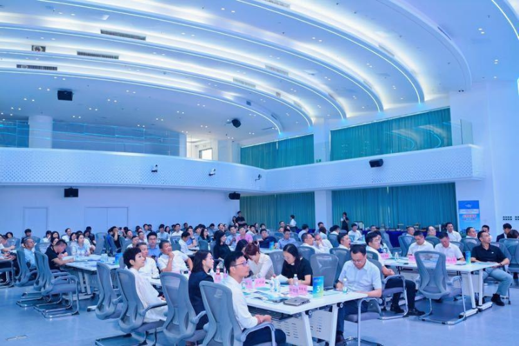 広州開発区・黄埔区水素エネルギー産業投資誘致説明会および水素燃料電池車需給マッチング会を開催_fororder_图片654