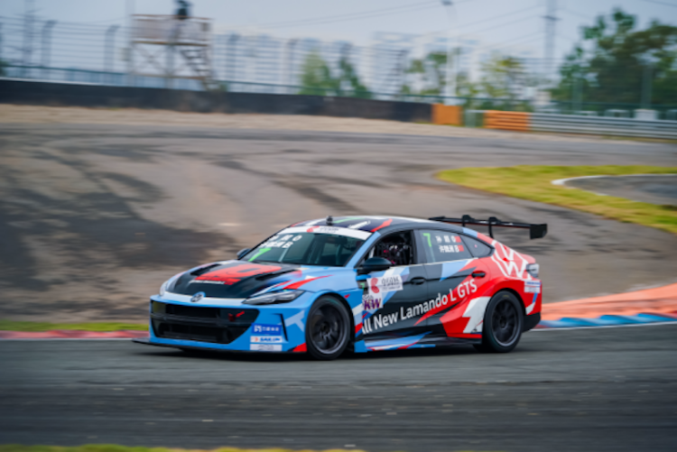 收官之战落幕 全新凌渡L GTS赛车助力上汽大众333车队夺得2025 CTCC中国杯TCS组年度车队杯冠军 位置:资讯_fororder_【4】收官之战落幕 全新凌渡L GTS赛车助力上汽大众333车队夺得2025 CTCC中国杯TCS组年度车队杯冠军516