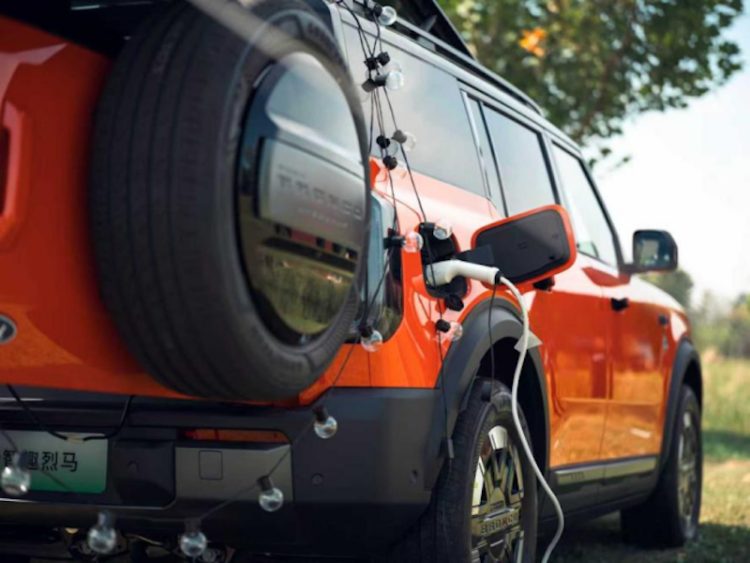 福特智趣烈马高达6.6kW外放电 开启户外用电自由时代 位置:资讯_fororder_【5】福特智趣烈马高达6.6kW外放电 开启户外用电自由时代395