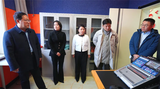 图们市委书记孙东升到图们市委宣传部、旅投公司、市文化馆开展调研_fororder_吉林调研1