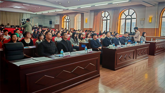 2025年延吉市秋季组团引才活动暨就业政策宣讲会走进延边大学_fororder_图片9