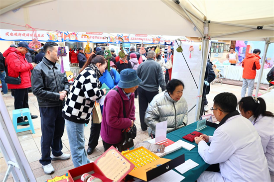 吉林省“一刻钟便民生活月”激活社区万家灯火_fororder_吉林国魁一刻钟3