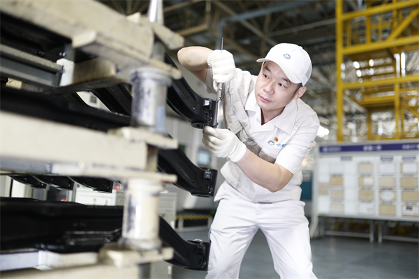 第四届吉林省“最美退役军人”聂新宇:戎装变工装 军心铸匠心_fororder_吉林退役聂新宇1