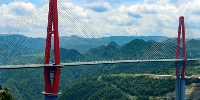 龙里河大桥——世界首座高山峡谷景观桥