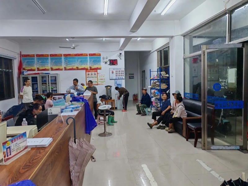 丹寨雨夜:紧急安全转移281人,安置点里暖流涌动