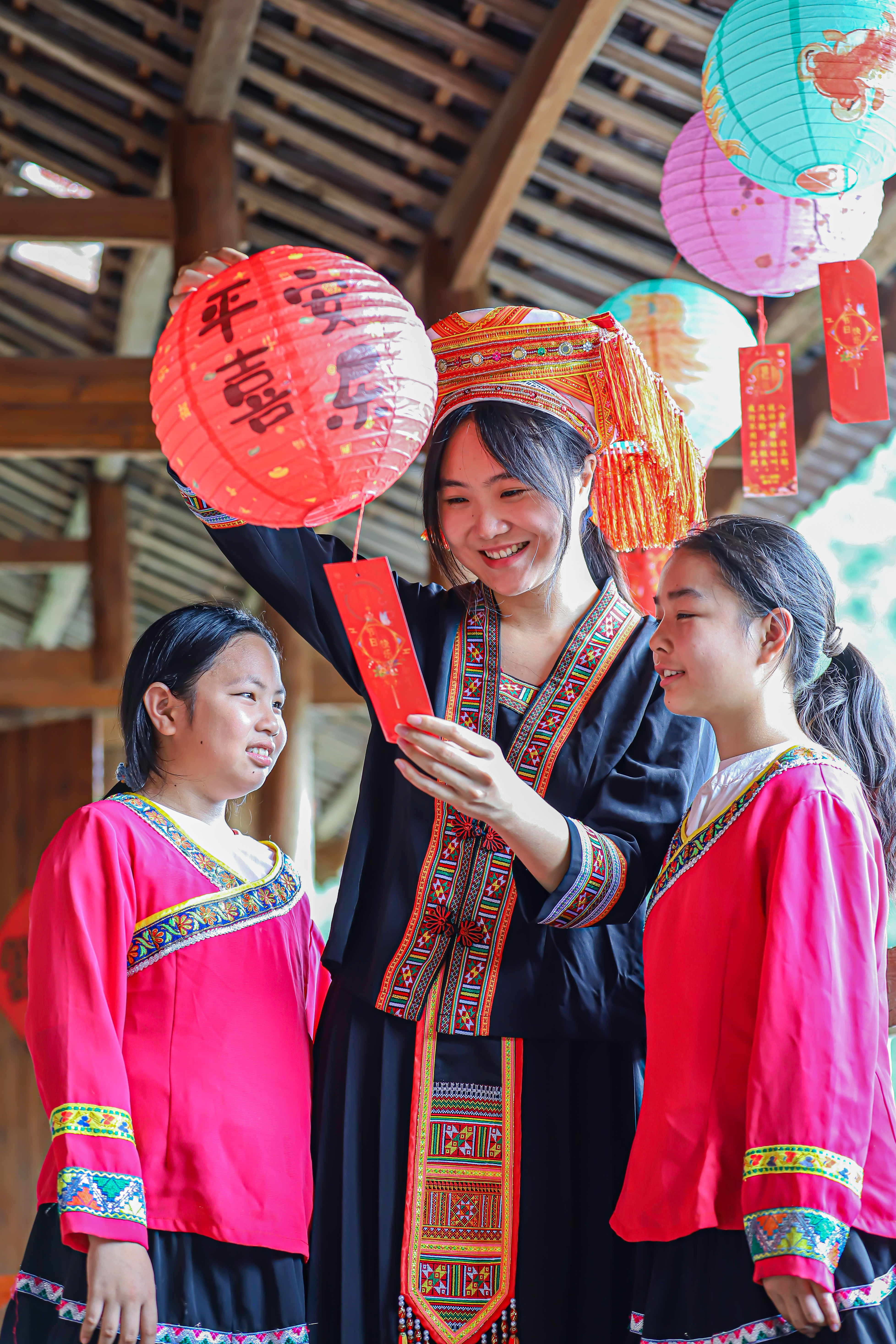 桂林灵川:兰田瑶族乡多彩民俗迎中秋_fororder_1