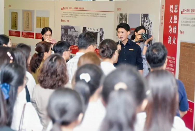 广西博物馆与高校协同 构建“文物+思政”育人平台_fororder_2