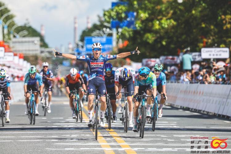 2025环广西世巡赛在防城港市正式开赛_fororder_4