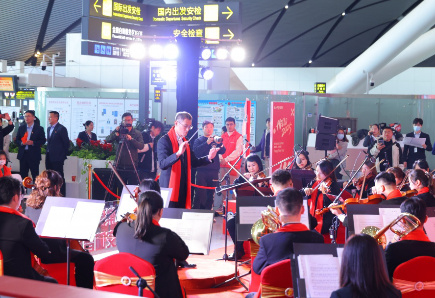 交响乐 飞入寻常百姓家_fororder_p68CE_b