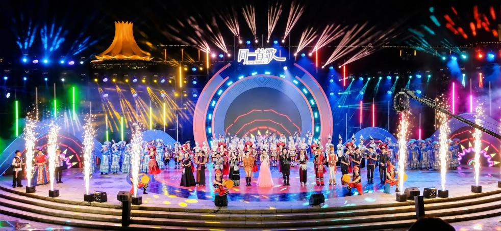 第十届“畅享民歌”精品汇演在南宁举行_fororder_1