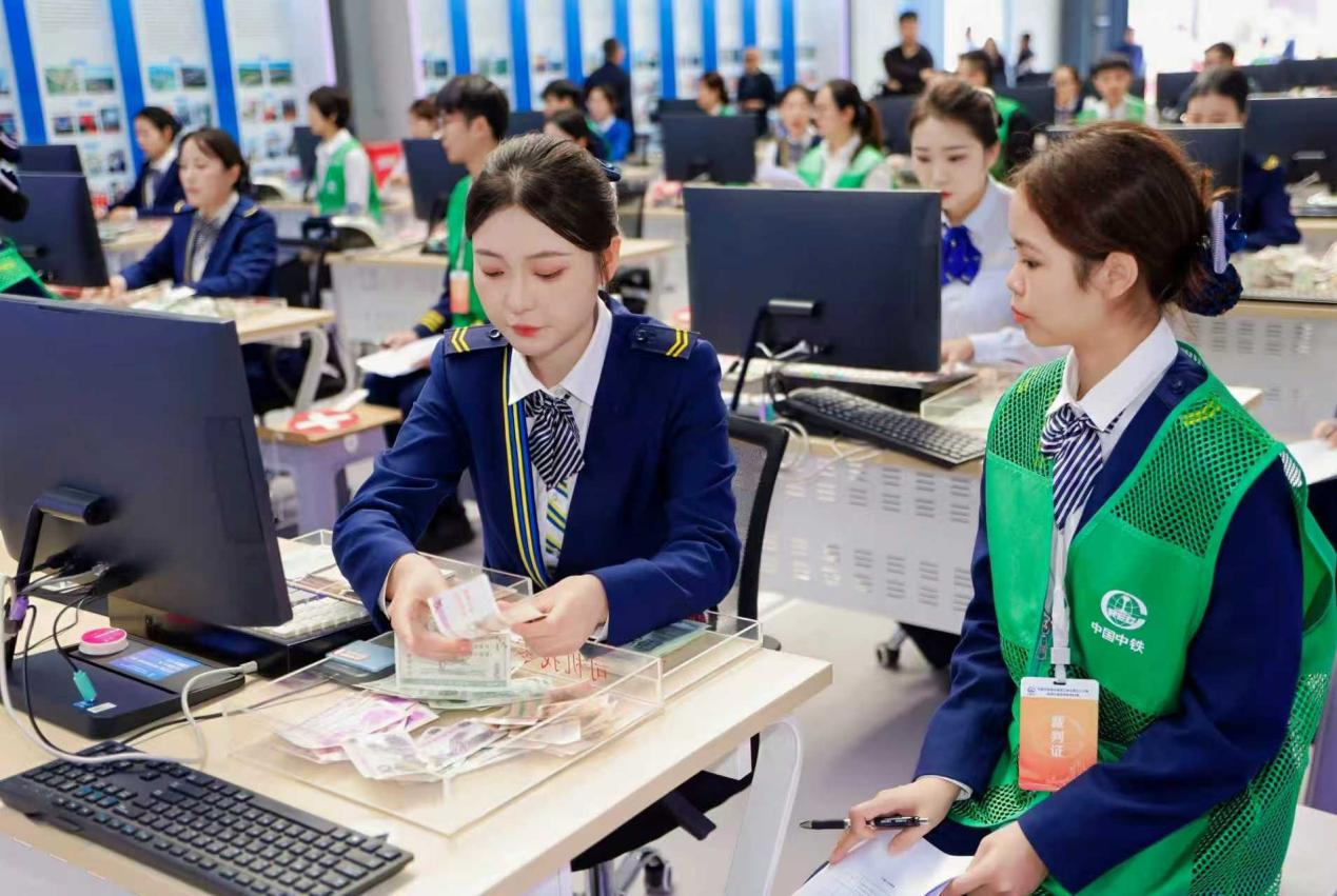 中国中铁在广西南宁举办高速公路运营技能比赛_fororder_图片2