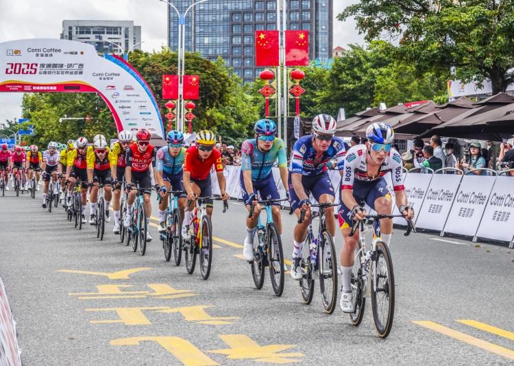 2025环广西世巡赛在防城港市正式开赛_fororder_2