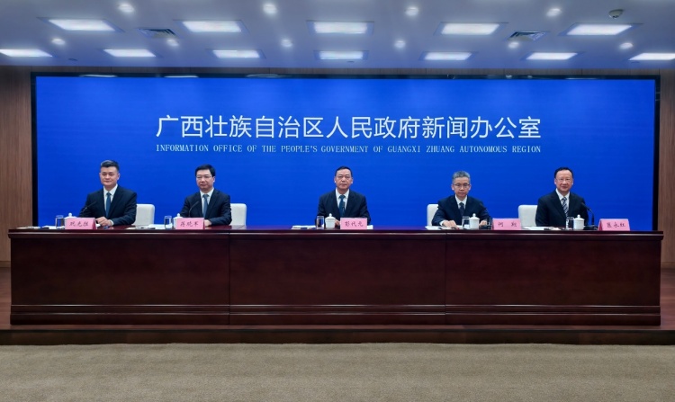 贺州市融入粤港澳大湾区建设取得成效 上半年GDP增长7.2%_fororder_1