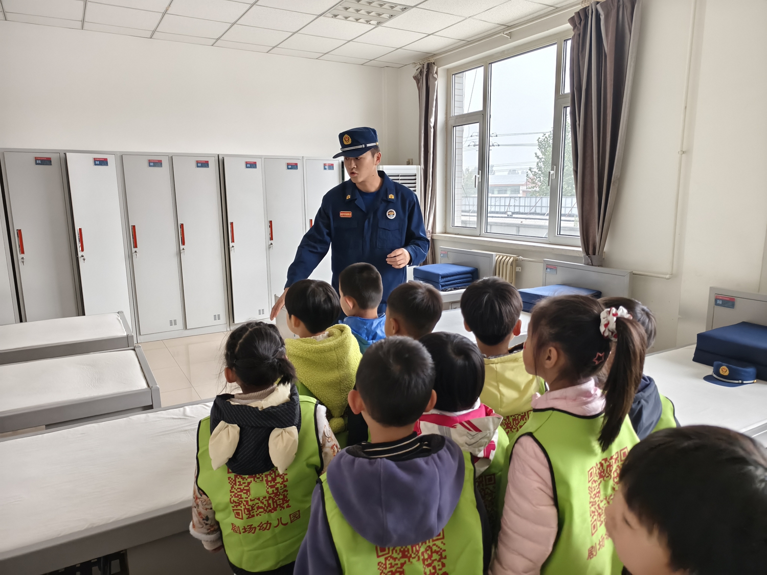 图片默认标题_fororder_活动现场 摄影 李英