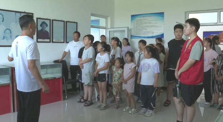 石家庄市鹿泉区:镇宁社区开展红色教育实践活动_fororder_图片2