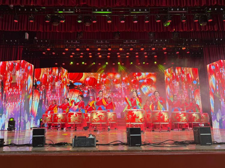 文明新风 春满霸州——2026霸州市迎新春主题联欢晚会精彩上演_fororder_1