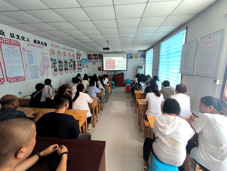河北唐县:网络安全进乡村 数字素养促提升_fororder_唐县迷城乡开展电商公益培训活动