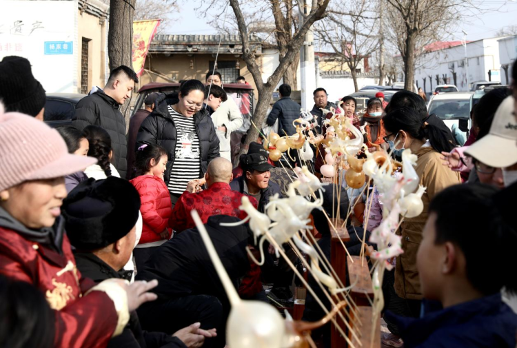 河北肃宁:糖人村里寻年味 文旅惠民暖新春_fororder_图片 4